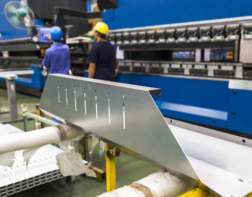 Corte e dobra industrial